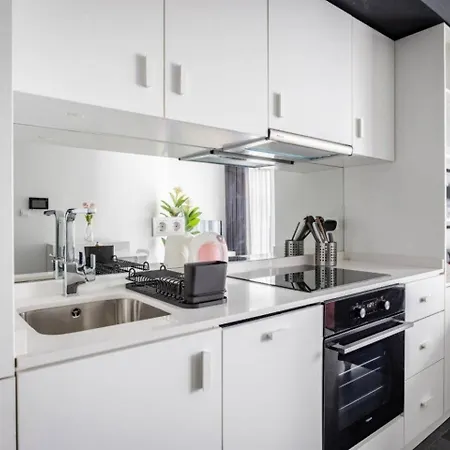 Cute Cozy Modern W Views Balcony! #377 Διαμέρισμα Κωνσταντινούπολη
